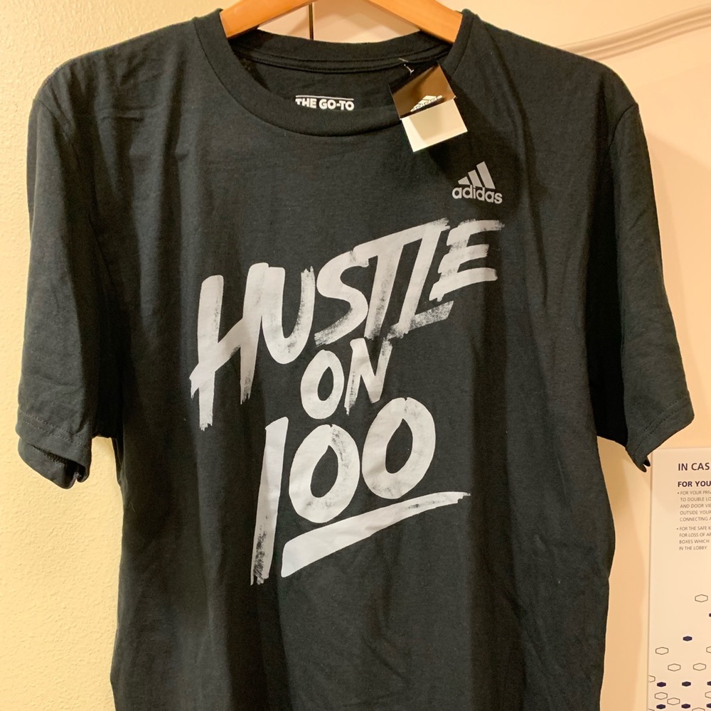 Adidas Hustle on 💯 T shirt Brand New Sz.L